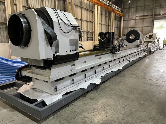 CK45 स्कीविंग और रोलिंग मशीन Ra 0.04 सतह की कठोरता बोरिंग गहराई के साथ 10M