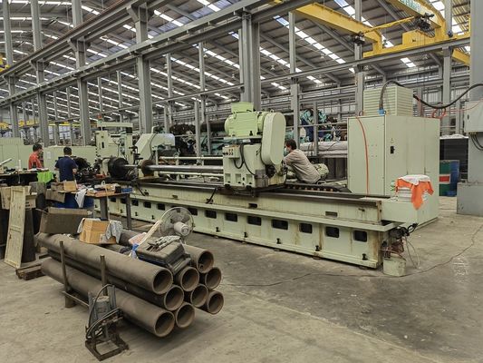 उच्च आवृत्ति बुझाने गाइड रेल के साथ सटीक स्किविंग रोलर बर्नरिंग मशीन